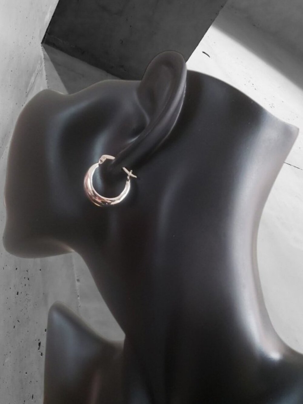Classic S925 Sterling Silver Polished Wide Hoop Pierced Earrings ✨NWOT✨